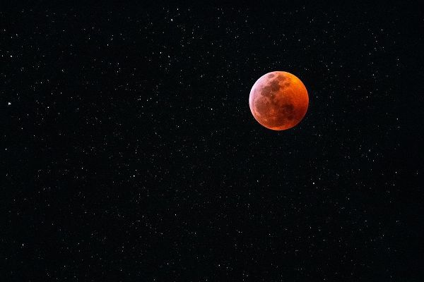 Total blood moon eclipse seen from Big Island-Hawaii